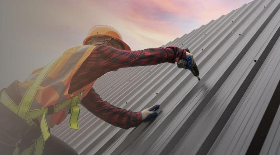 Professional gutter cleaning in Rollinsford, NH